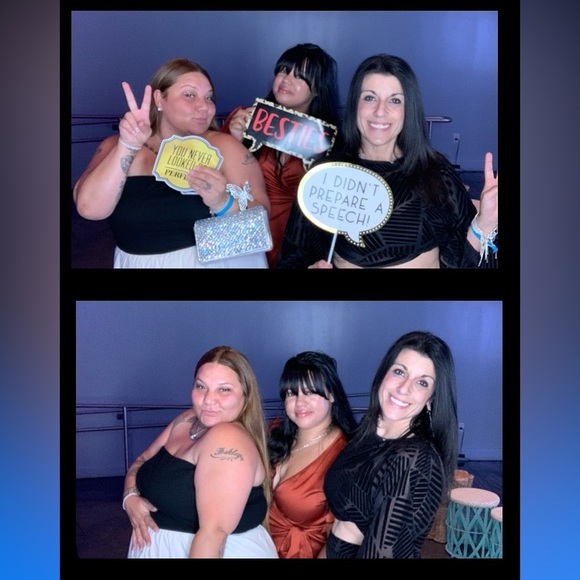 Krissy is LIVE 🦋 - Picture 4 of 14